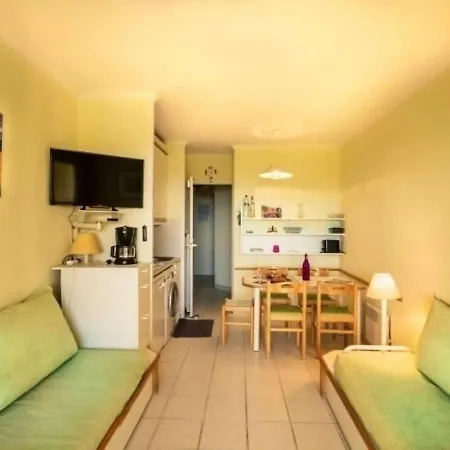 Апартаменты Studio 4 Personnes Studio 4/5 Personnes Avec Vue - Cap Esterel, Cote D'azur.